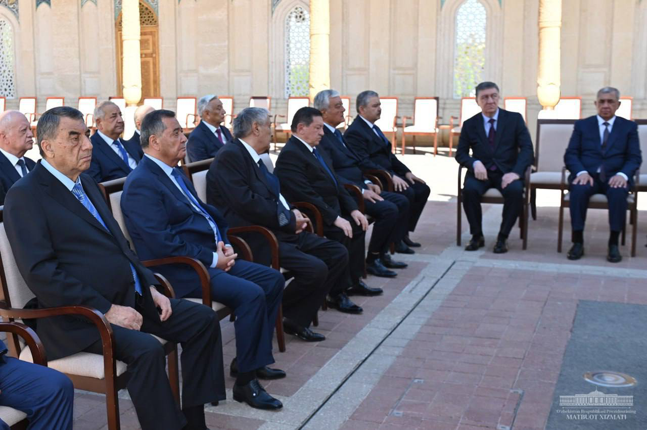 President Shavkat Mirziyoyev honors first president Islam Karimov at Hazrati Khizr Complex 